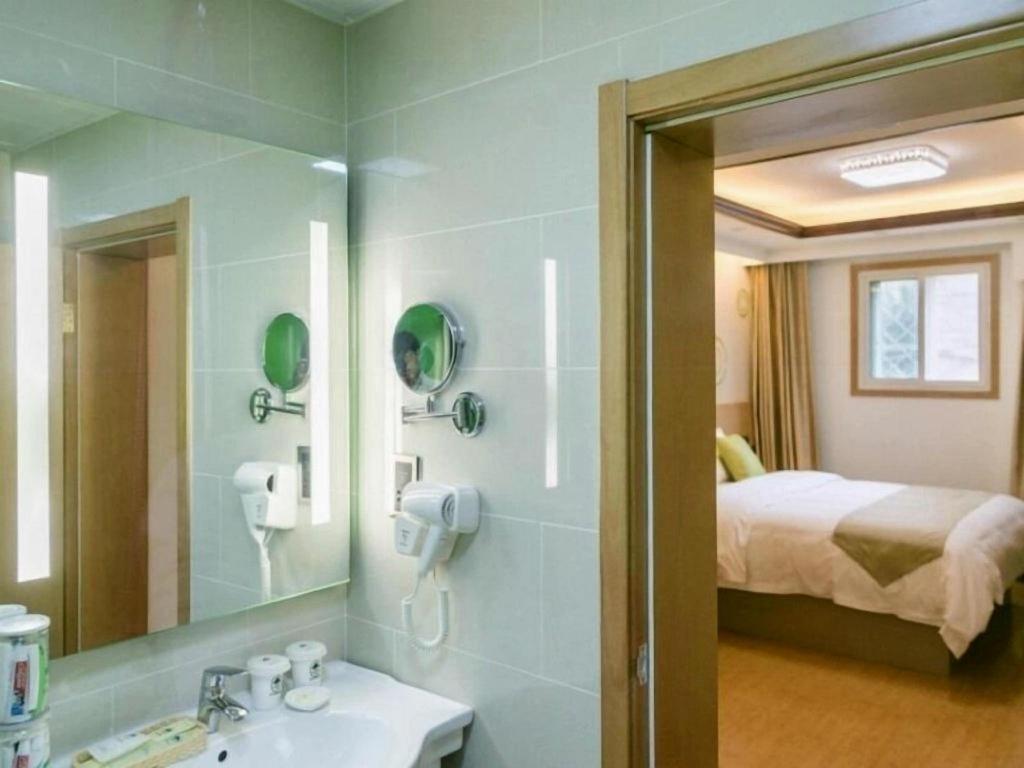 Greentree Inn Beijing Dongcheng District Wangfujin South Luogu Lane Houhai Express Hotel Экстерьер фото